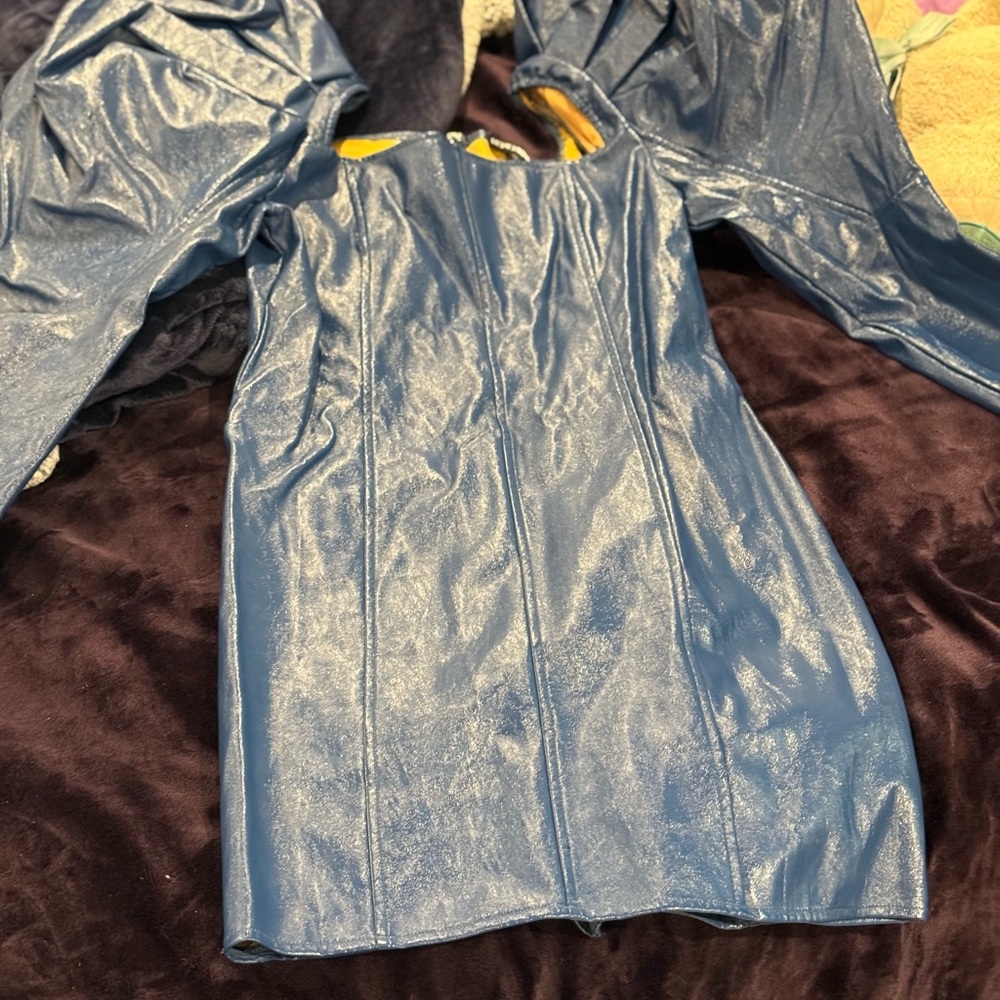 Shiny Blue Longsleeve Dress